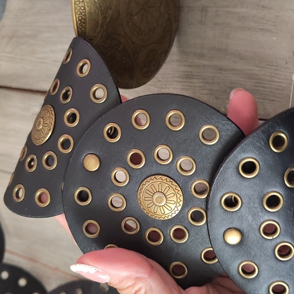 New Round Buckle Y2K Style Belt In Brown/Gold Combo - Picture 5 of 7